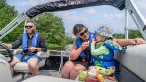 Family enjoying the Legend Boats 16 Fun