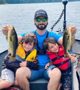 Kenny Duplessis and his two sons on his Legend Boats 16 XTE SC